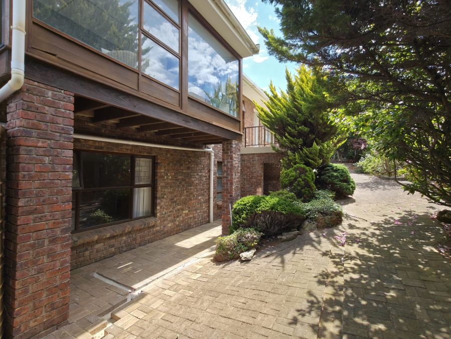 6 Bedroom Property for Sale in Jeffreys Bay Central Eastern Cape